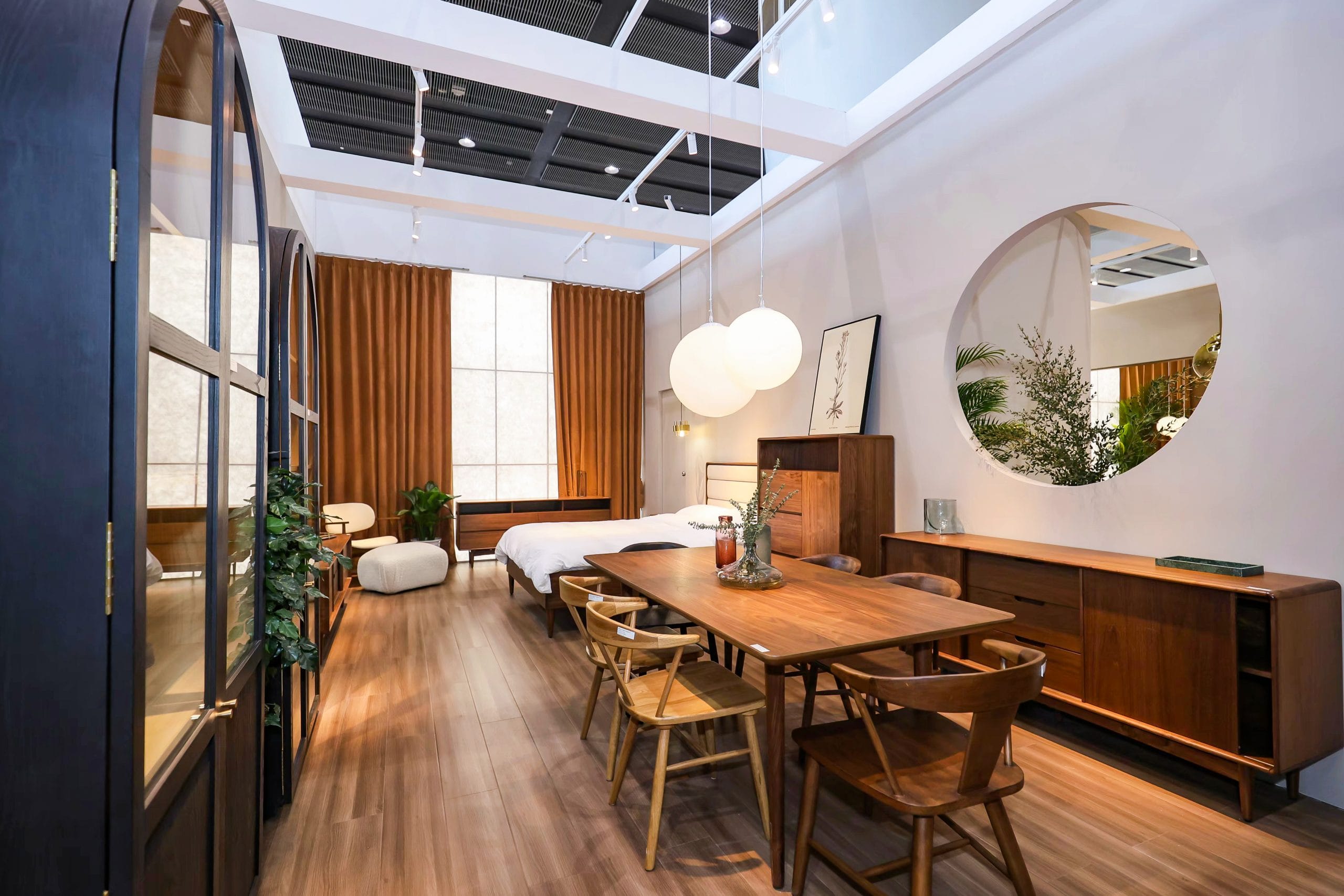 Sourcing Solid Wood Furniture at CIFF: Materials, Grades, and Costs